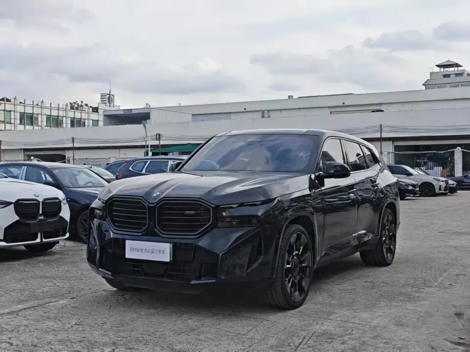 BMW XM 50e 2024