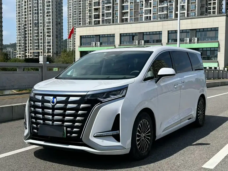 Denza D9 DM-i 970 AWD Flagship 2023