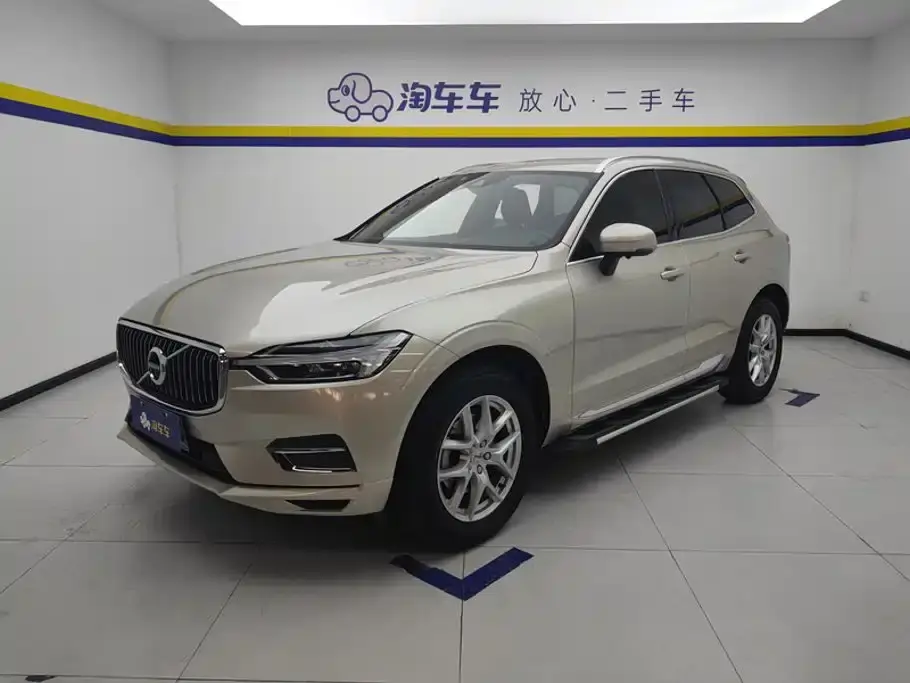 Volvo XC60 T5 AWD Momentum 2021
