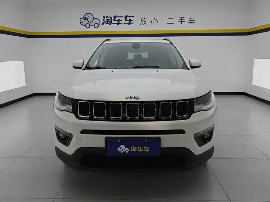 Jeep Compass 220T Automatic Joy Edition 2020 — фото 2