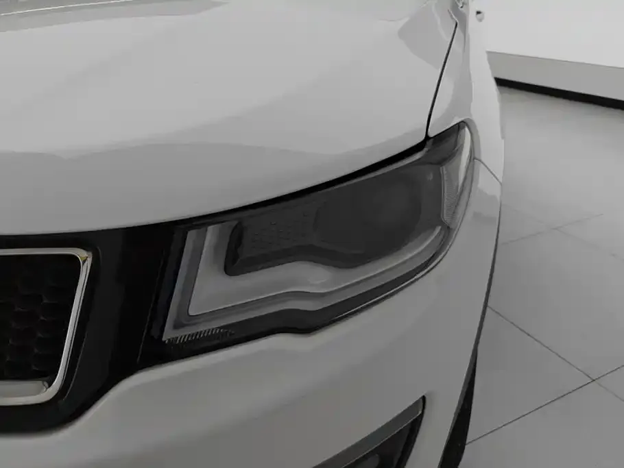 Jeep Compass 220T Automatic Joy Edition 2020 — фото 5