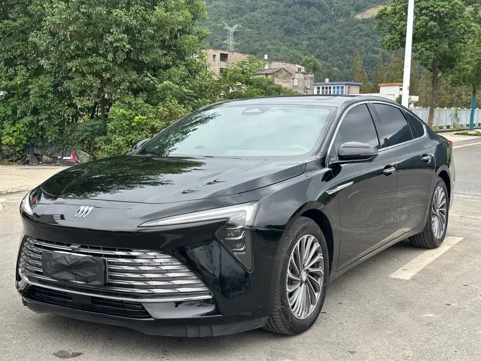 Buick LaCrosse 28T Premium Edition 2024
