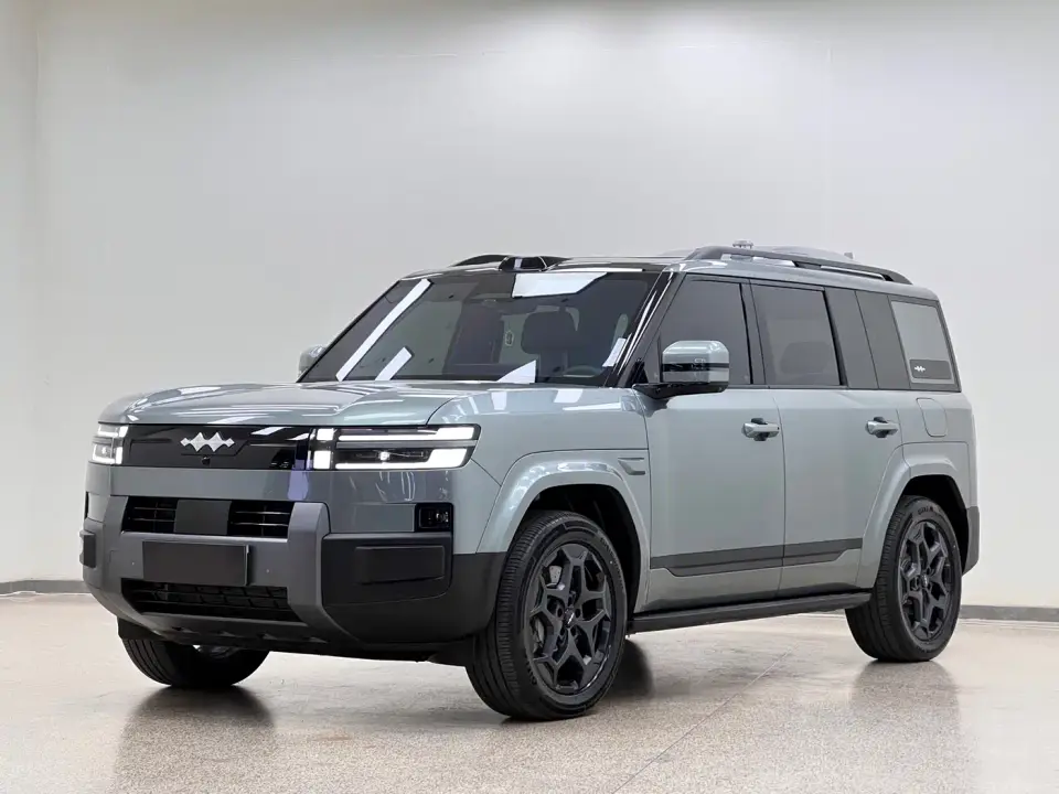 Fangchengbao Titanium 7 AWD Base Model 2025