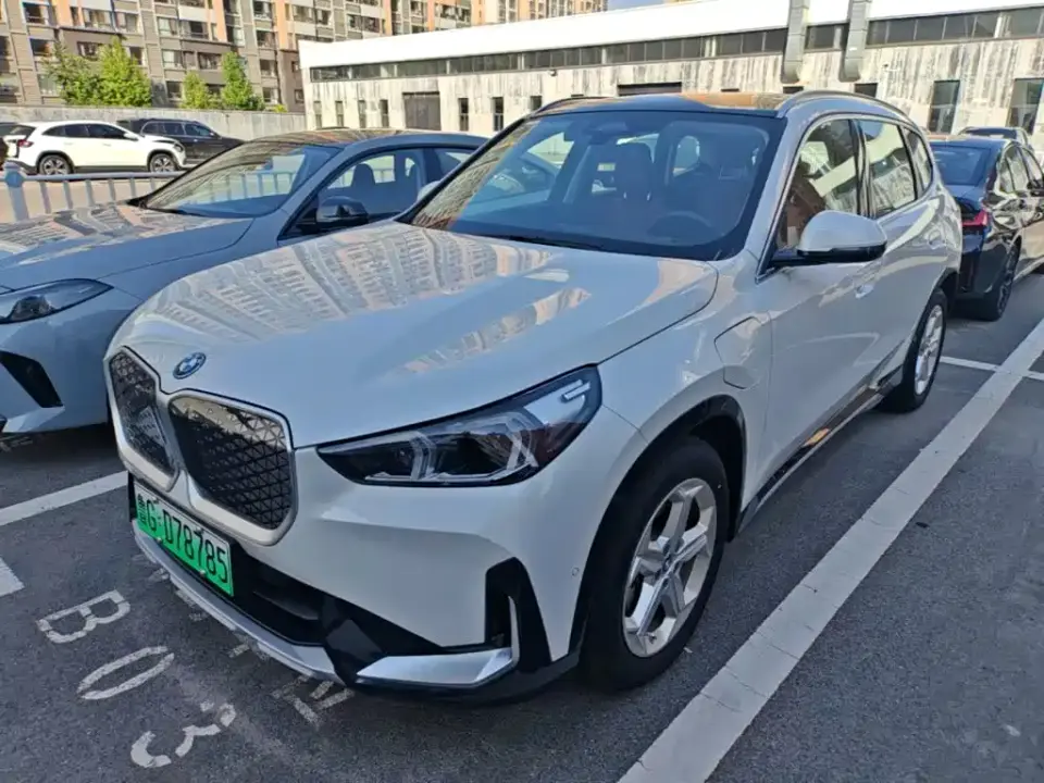 BMW iX1 eDrive25L X Design Package 2025