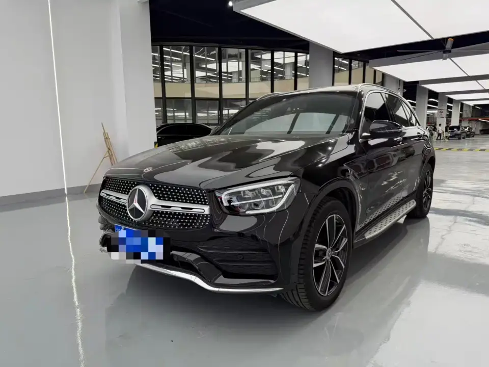 Mercedes-Benz GLC-Class Model GLC 260 L 4MATIC Luxury Edition 2022