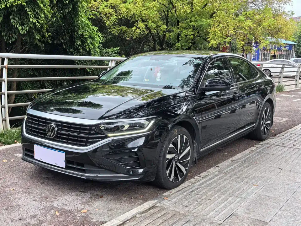 Volkswagen Passat 330TSI Elite Edition 2022