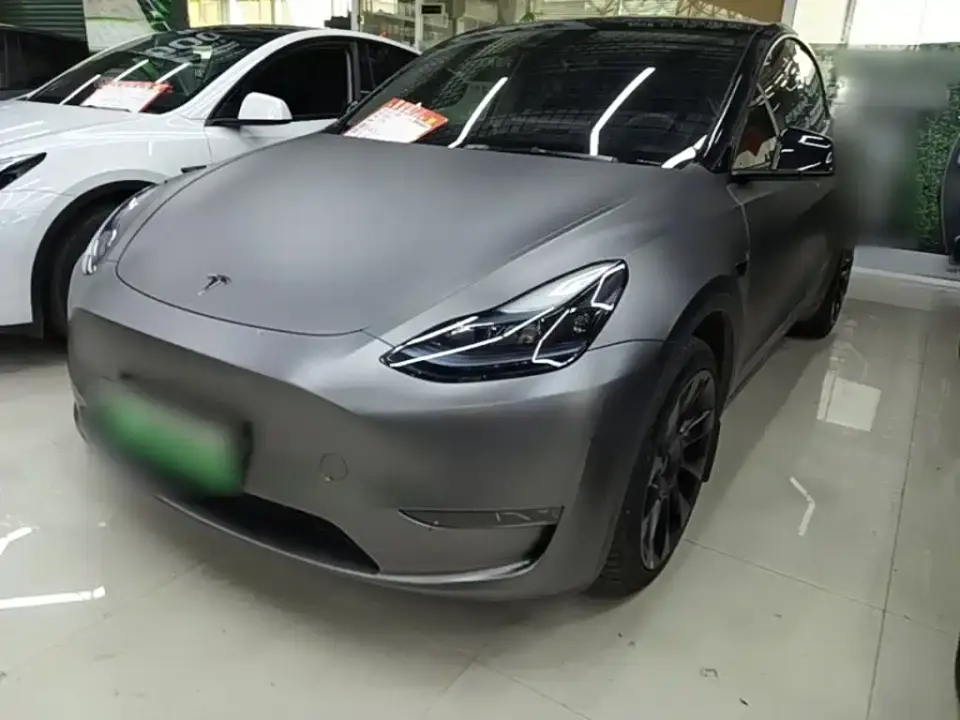 Tesla Model Y Long Range AWD 2024