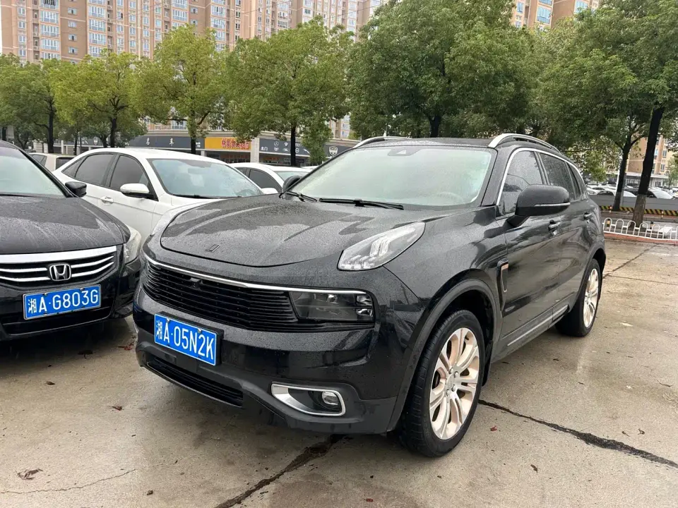 Lynk & Co 01 2.0T 2WD Pro Version 2019