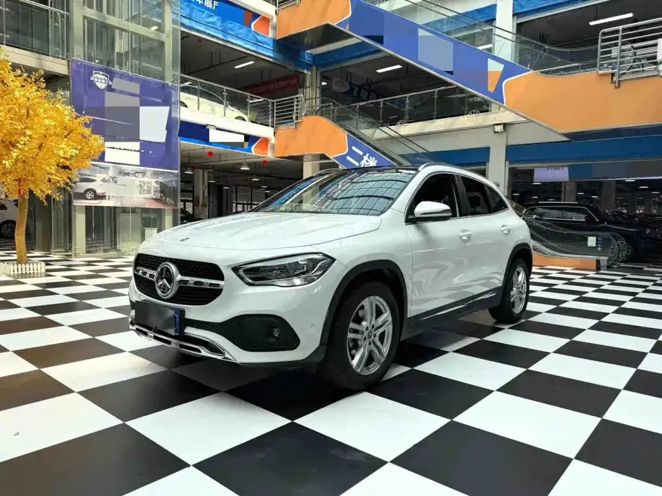 Mercedes-Benz GLA-Class Facelift GLA 180 2022