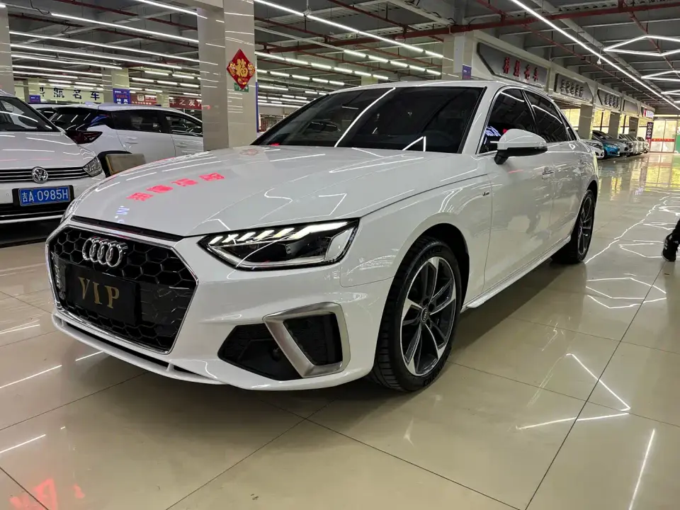 Audi A4L 40 TFSI Fashion Dynamic 2023