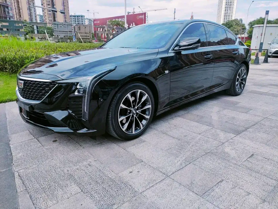 Cadillac CT5 Model 28T Urban Sport Edition 2025