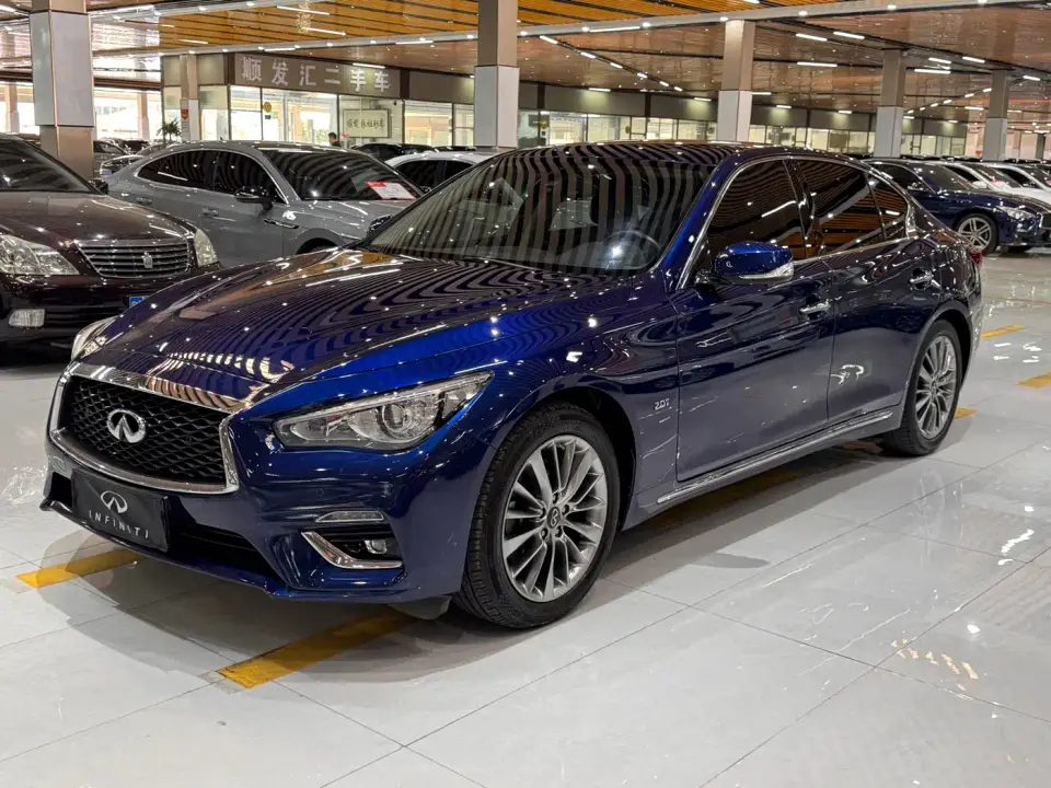 Infiniti Q50L 2.0T Premium Edition (China VI) 2021