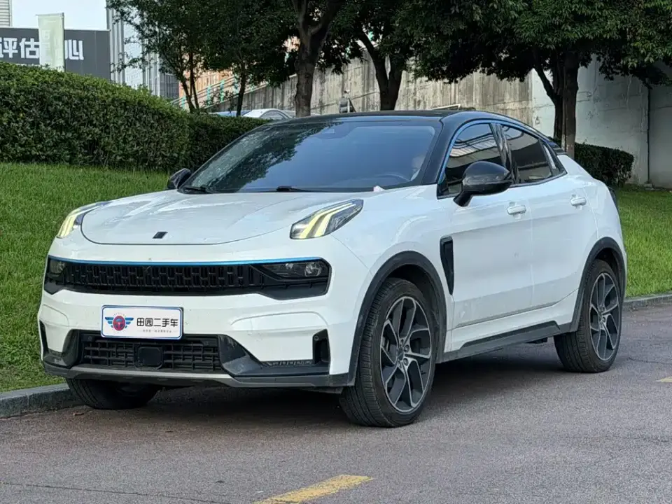 Lynk & Co 05 2.0TD 2WD Shine Halo 2021