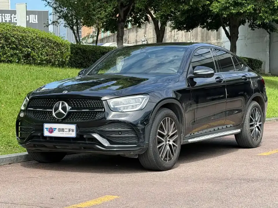 Mercedes-Benz GLC Coupe Model GLC 260 4MATIC Coupe SUV 2023