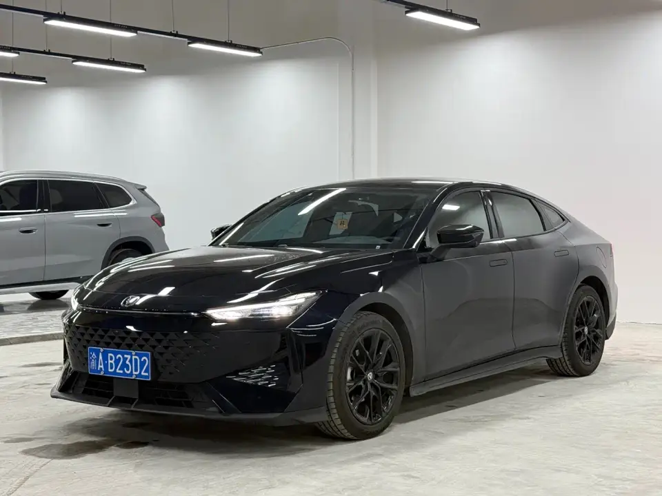 Changan UNI-V 1.5T Deluxe 2024