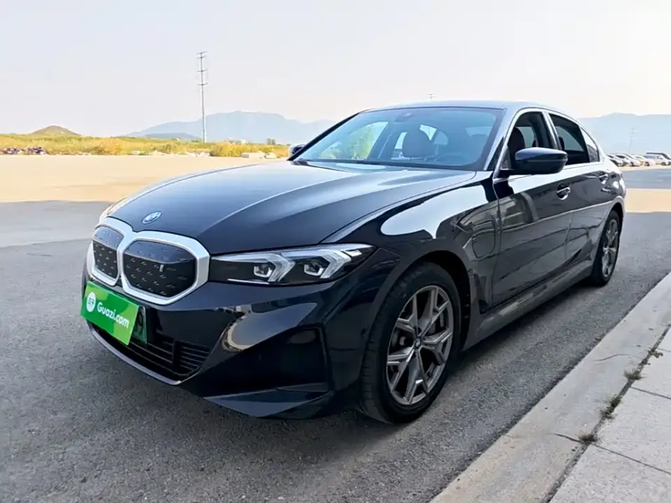 BMW i3 eDrive 35 L 2023