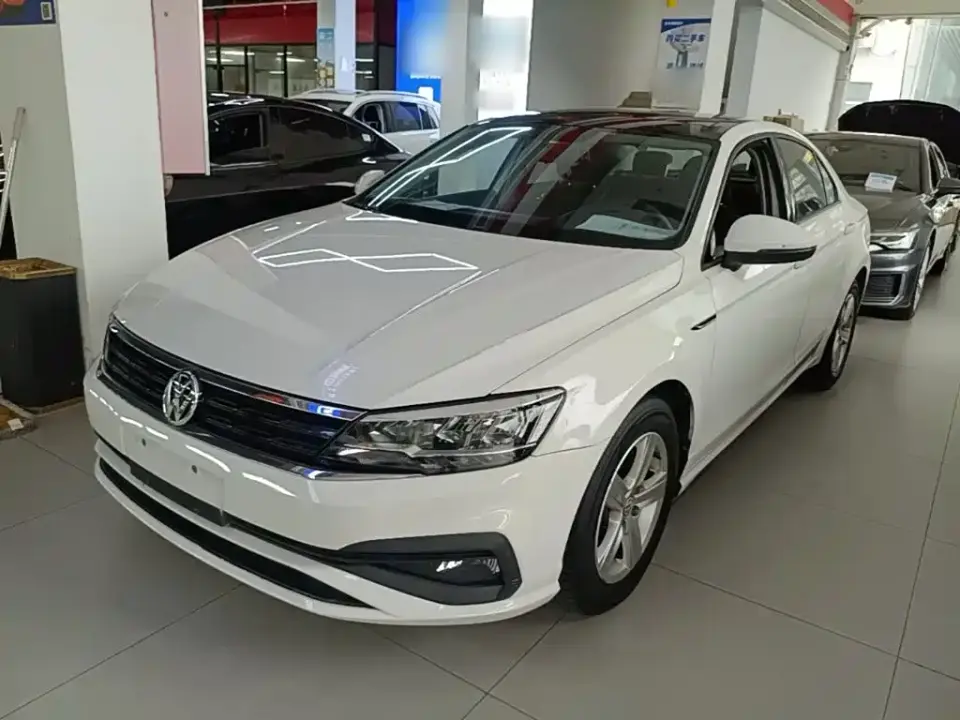 Volkswagen Lamando 230TSI DSG Fashion Edition 2022