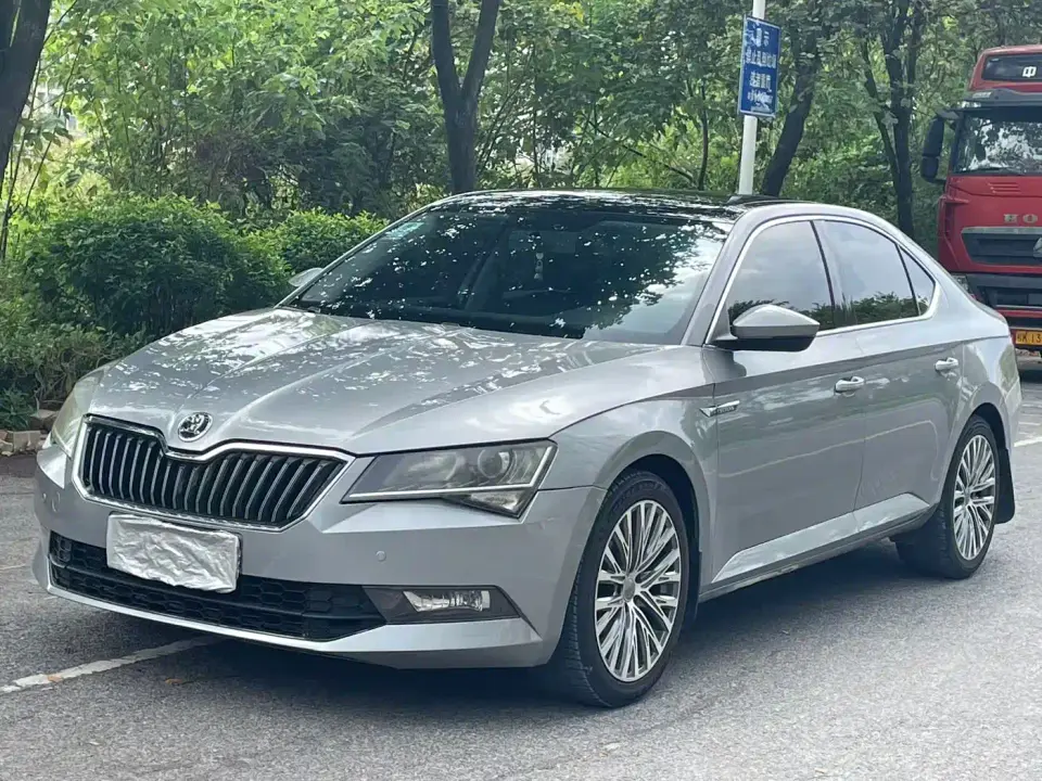 Skoda Superb TSI280 DSG Standard (China V) 2019