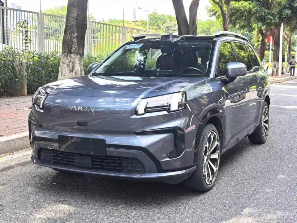 Aion V Aion T-Rex 650 Executive Edition 2024