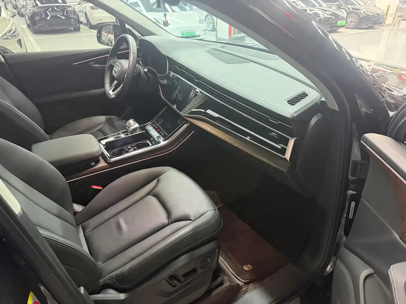 Audi Q7 45 TFSI quattro S line Black Warrior 2024 — фото 13