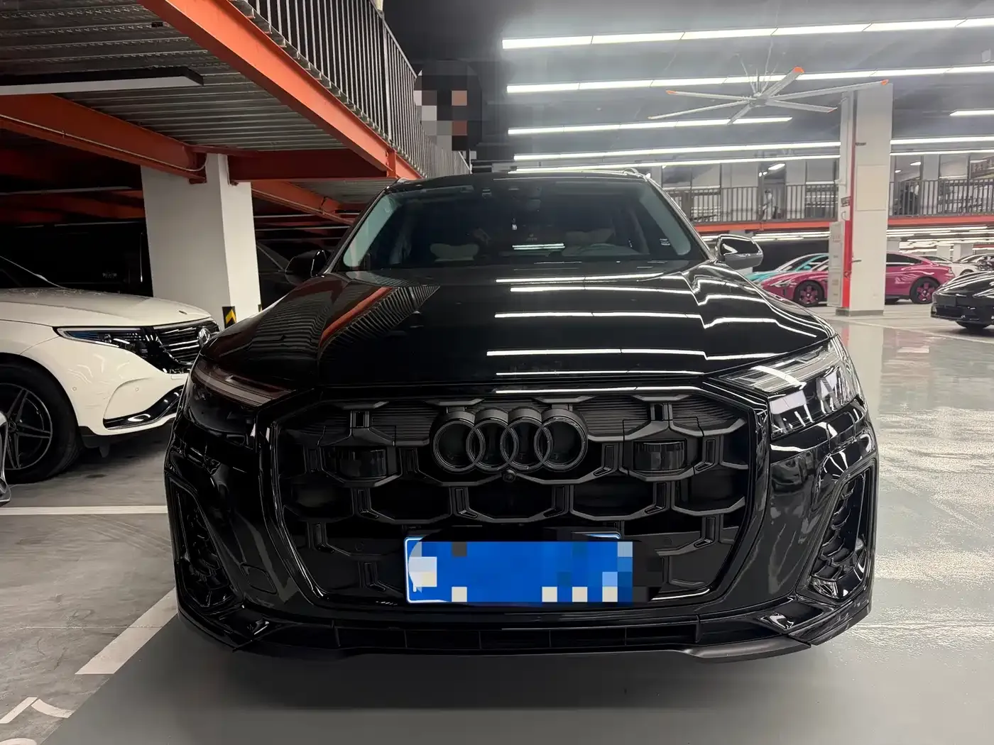 Audi Q7 45 TFSI quattro S line Black Warrior 2024 — фото 2
