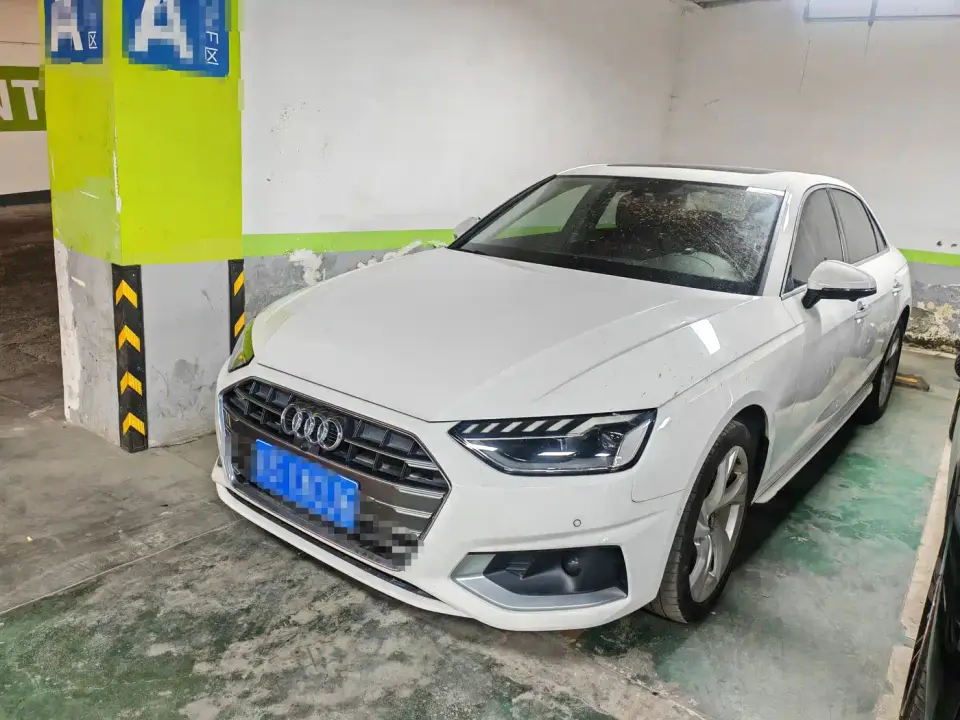 Audi A4L 40 TFSI Luxury Dynamic 2021