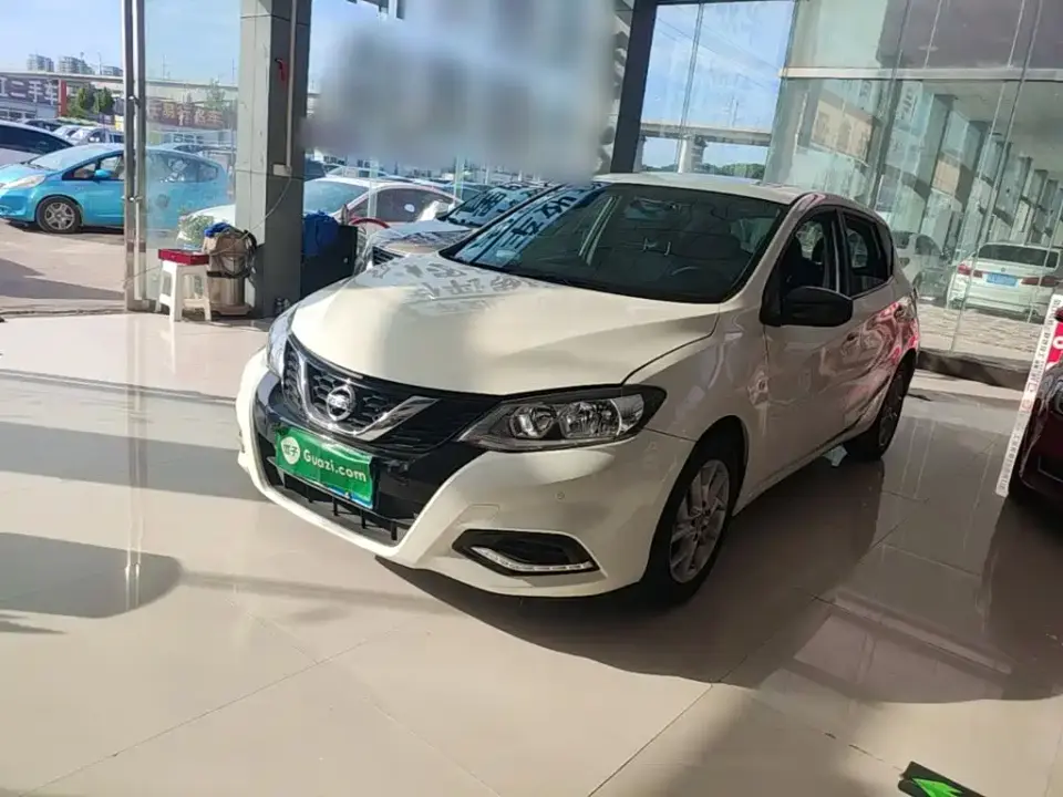 Nissan Tiida 1.6L CVT Cool Edition 2021