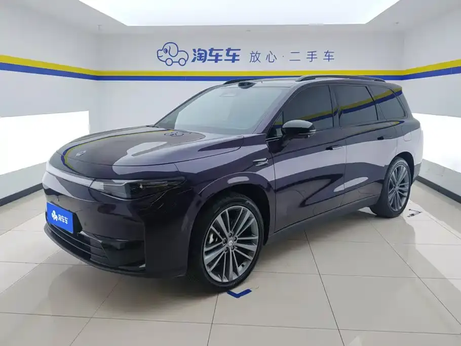 Leapmotor C16 Pure Electric 580 Premium 6-Seater 2025