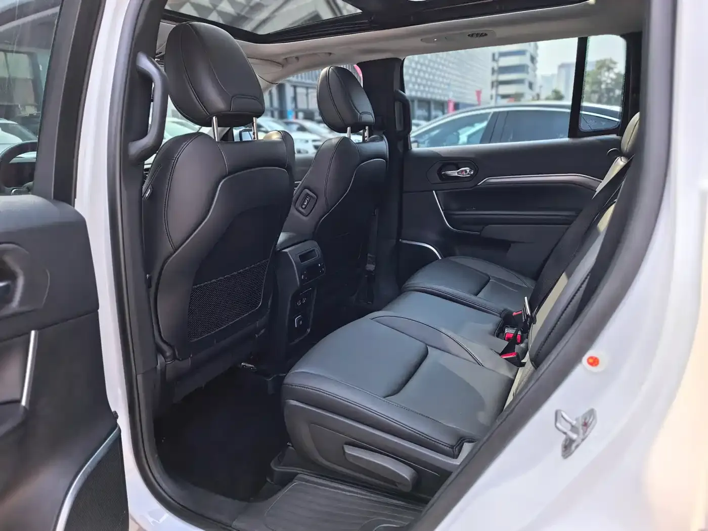 Jeep Grand Commander 2.0T 4WD Ultimate Edition (China VI) 2020 — фото 14