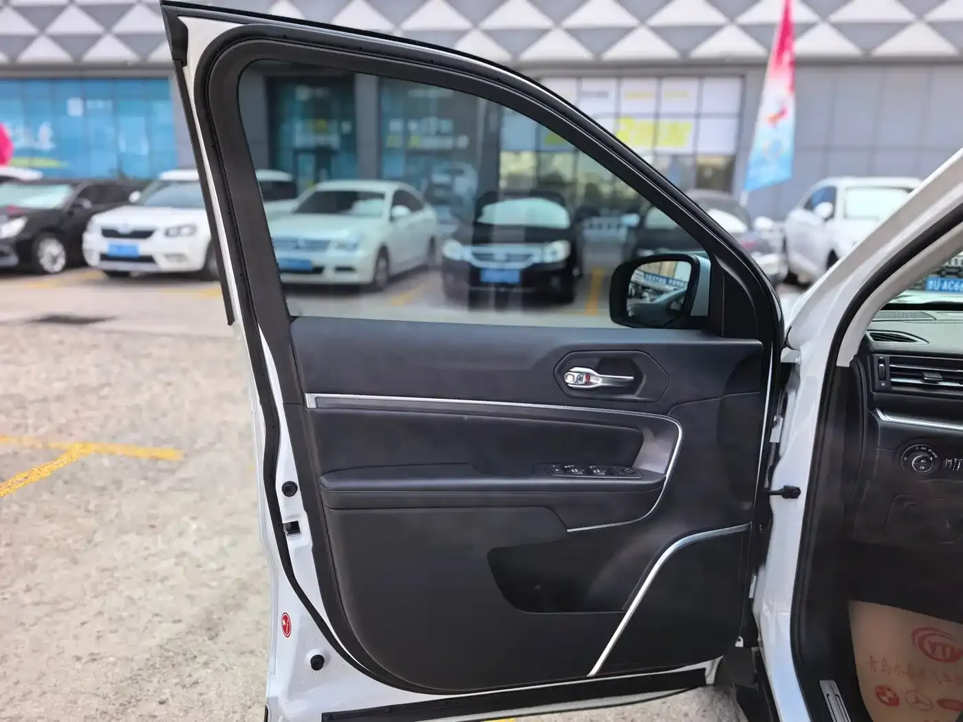 Jeep Grand Commander 2.0T 4WD Ultimate Edition (China VI) 2020 — фото 10