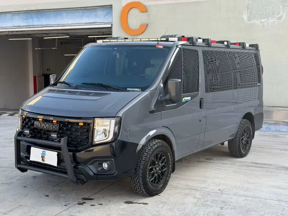 Jiangling JMC Fushun Model 2.0T 8AT Diesel Short Wheelbase Low Roof Commercial MPV 5/6 Seats Dual-opening Tailgate 2025