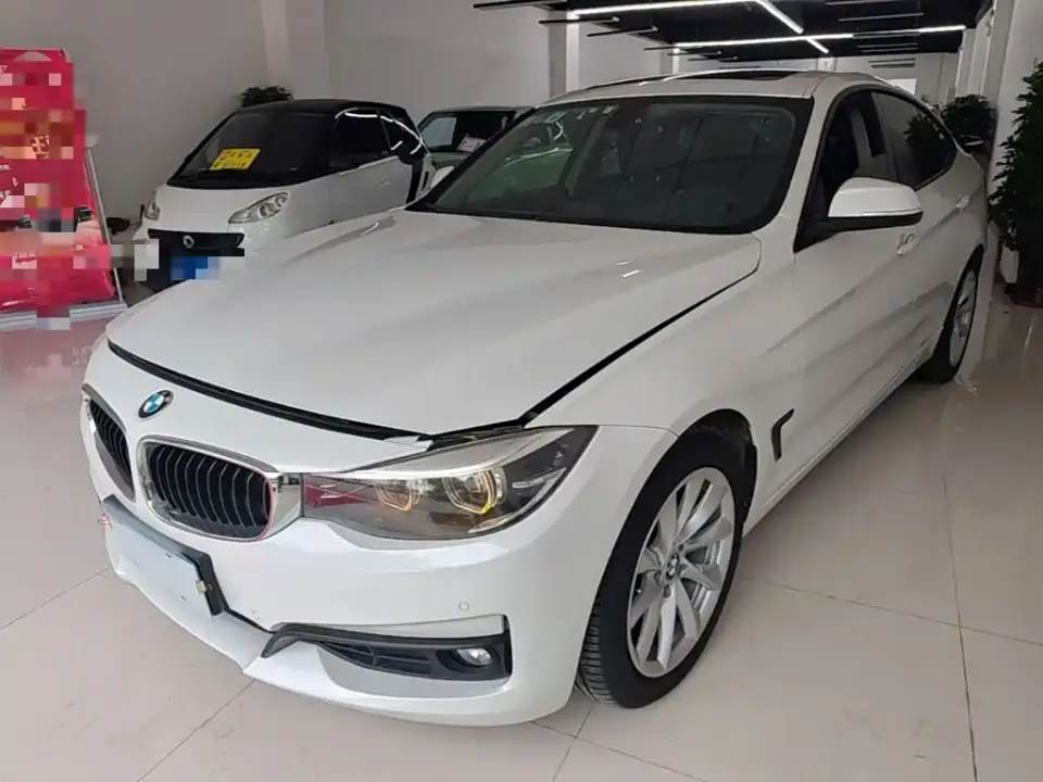 BMW 3 Series GT 320i Fashion Model 2019