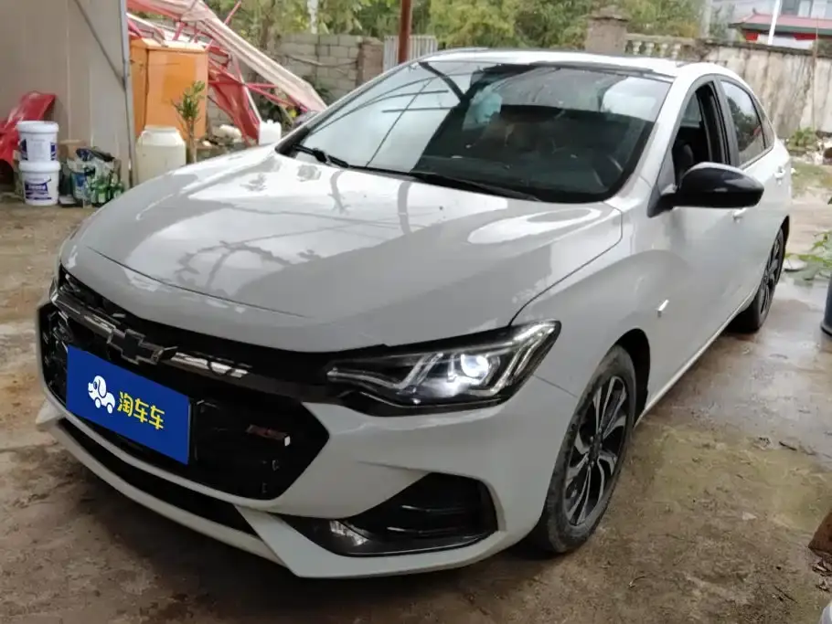 Chevrolet Monza RS 330T Auto Smooth Edition China VI 2020