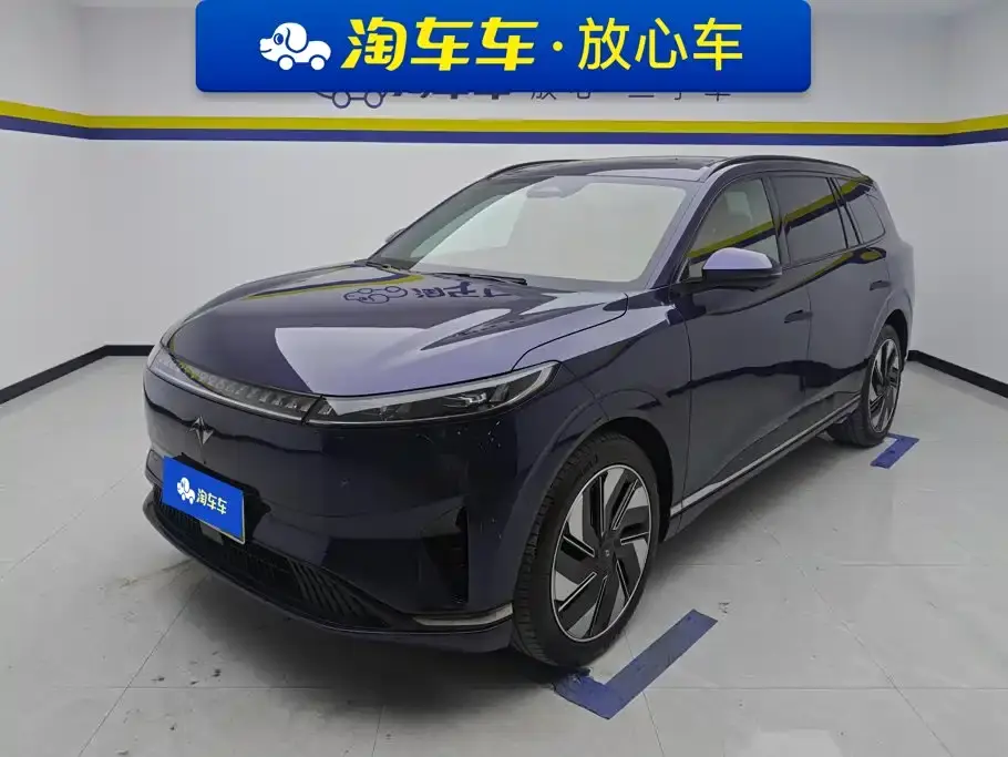 Dongfeng Yipai eπ008 636Max Pure Electric 6-Seater 2024