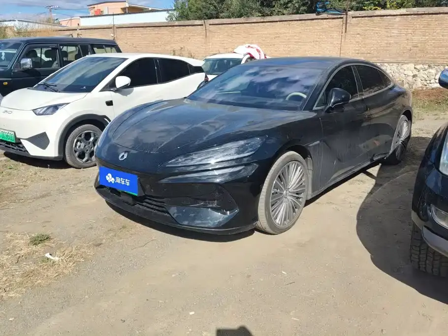 Denza Z9 Model 1100km AWD Ultra Edition 2025