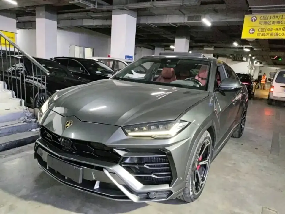Lamborghini Urus 4.0T V8 2019