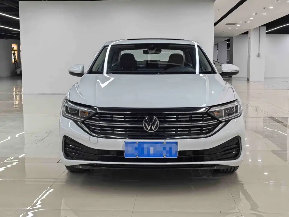 Volkswagen Sagitar 300TSI DSG Surpass Edition 2024