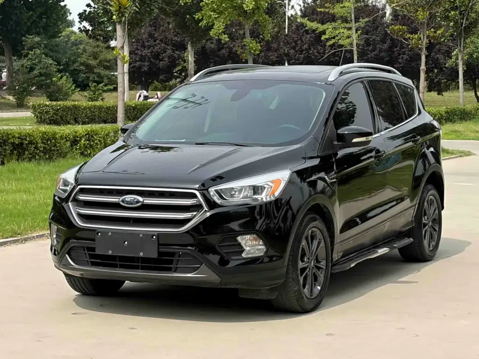 Ford Kuga EcoBoost 180 2WD Platinum Wing Edition China VI 2020