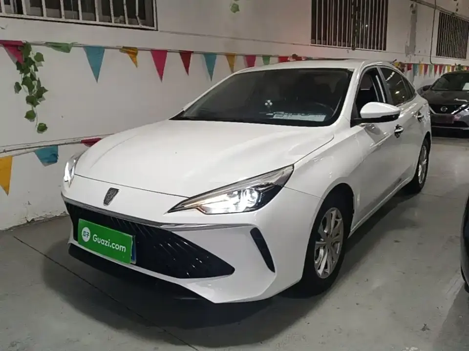 Roewe i5 1.5L CVT Luxury Edition 2025