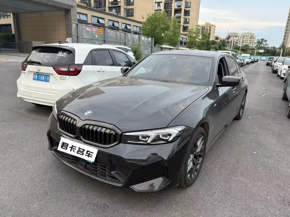 BMW 3 Series 330Li M Sport Night Edition 2025