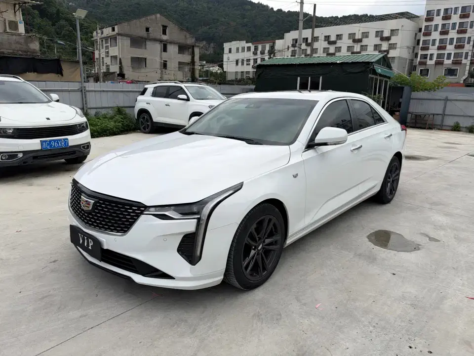 Cadillac CT4 28T Luxury Model 2022