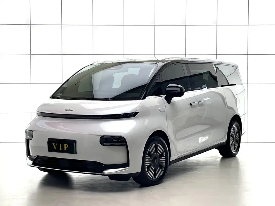 Geely Galaxy Yizhen L380 140kWh 6-Seater AWD Ultra 2024