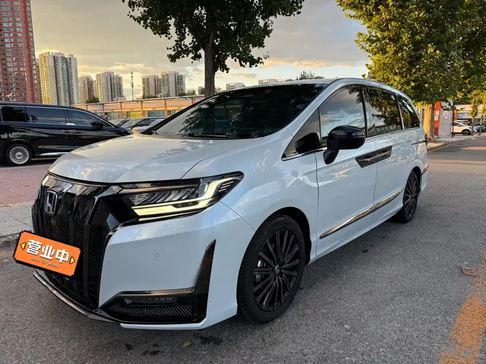 Honda Elysion 2.0L e:HEV Premium Edition 2026