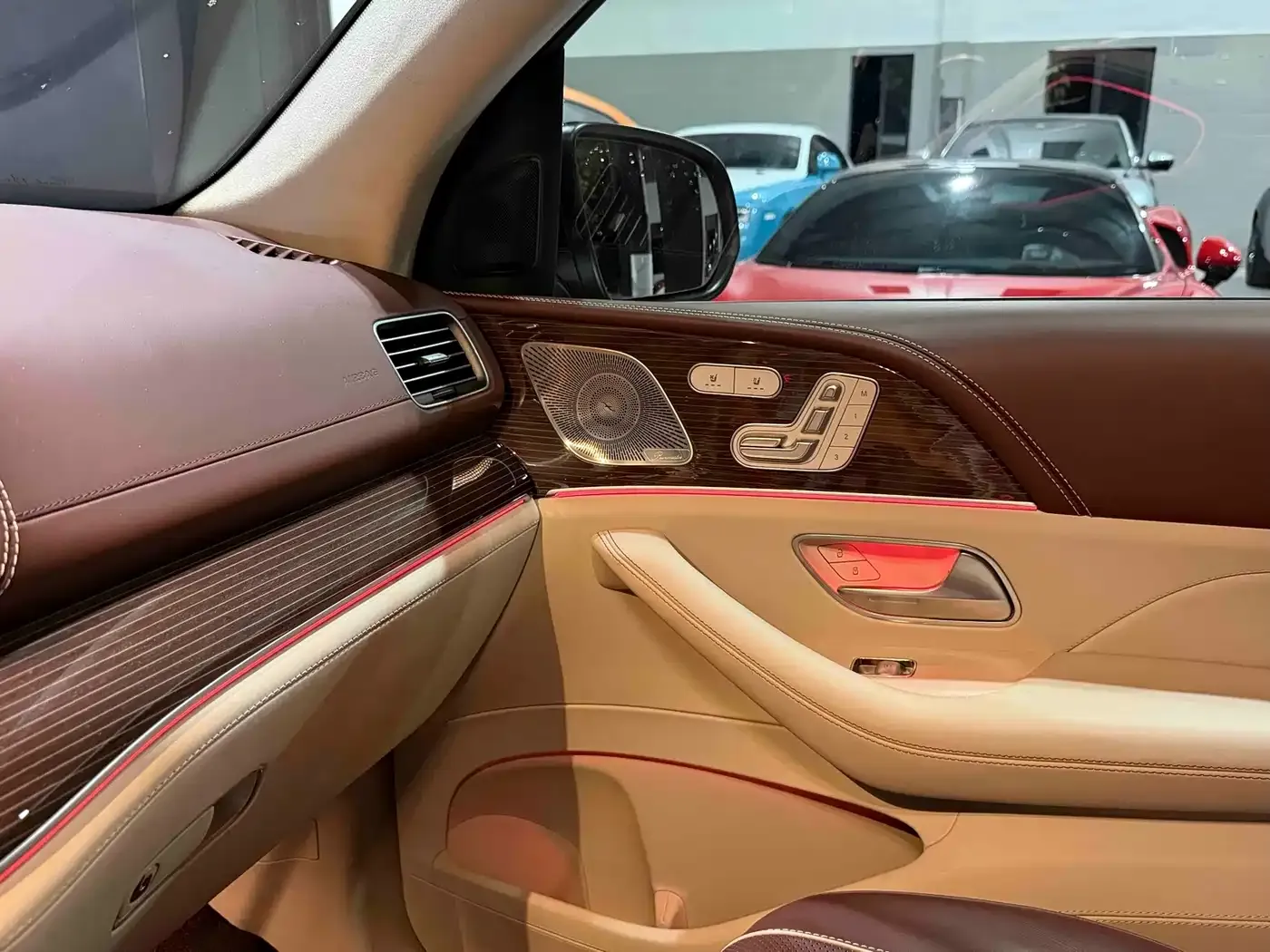 Mercedes-Benz Maybach GLS GLS 480 4MATIC 2023 — фото 13