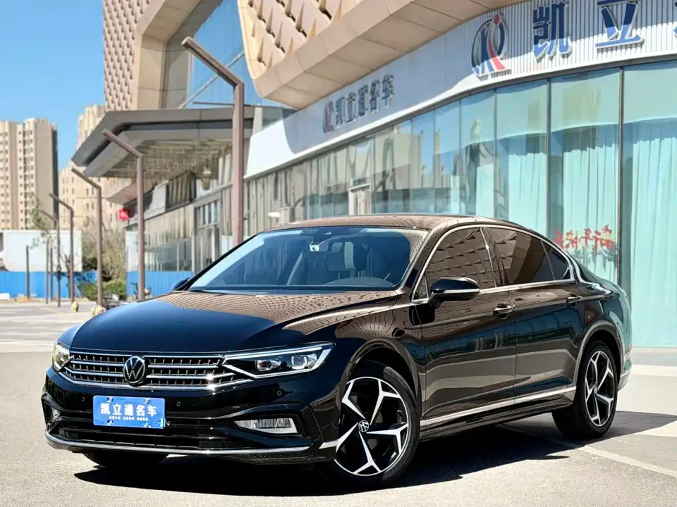 Volkswagen Magotan Facelift Public Edition 330TSI DSG Luxury 2025
