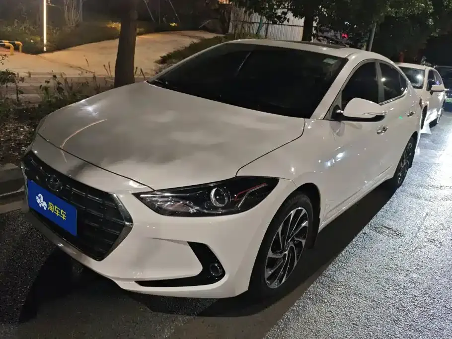 Hyundai Elantra 1.5L CVT Smart Elite 2020