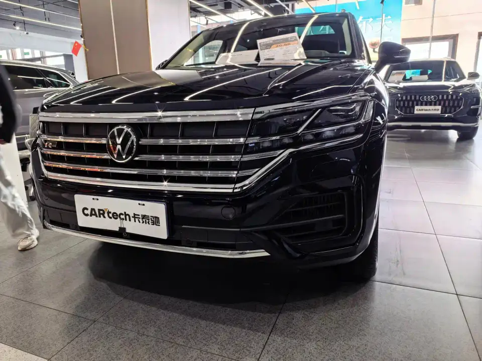 Volkswagen Touareg 3.0TSI R-Line Classic Sport Package 2021