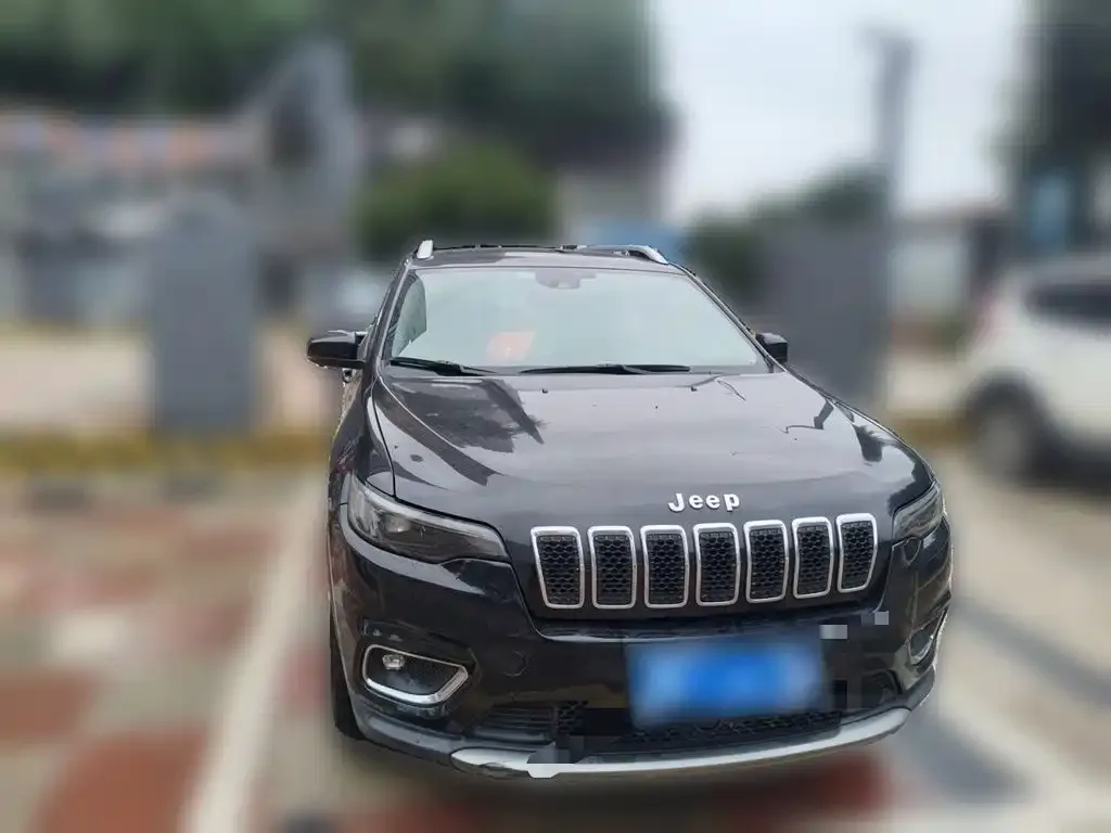 Jeep Cherokee 2.0T 4WD Exploration Edition + Autonomous Driving Package China VI 2019 — фото 2