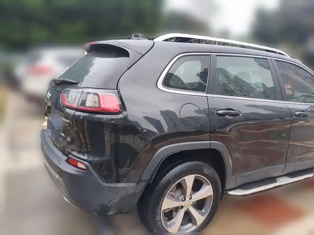 Jeep Cherokee 2.0T 4WD Exploration Edition + Autonomous Driving Package China VI 2019 — фото 5