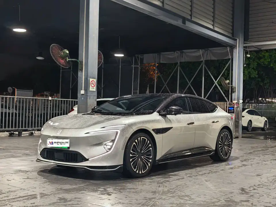 Avatr 12 650 Triple Laser AWD Performance Edition 2024